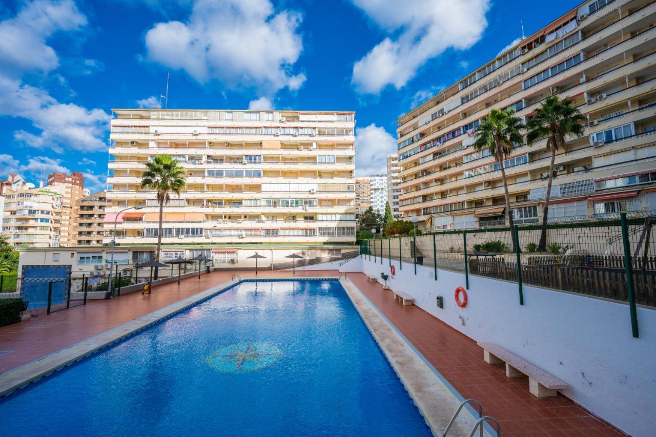 Beautiful Parque Loix 4 Bedroom Apartment Shared Pool, Tennis Court Benidorm Eksteriør billede